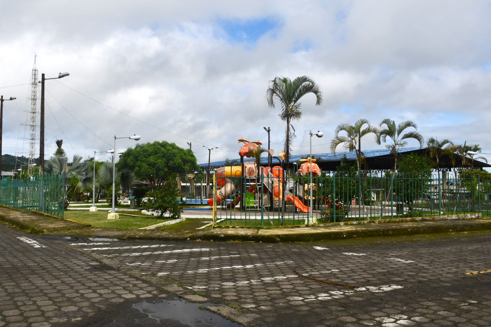 Parque De Guasaganda